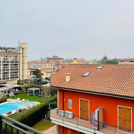 Appartamento Giallo Peschiera del Garda Exterior foto
