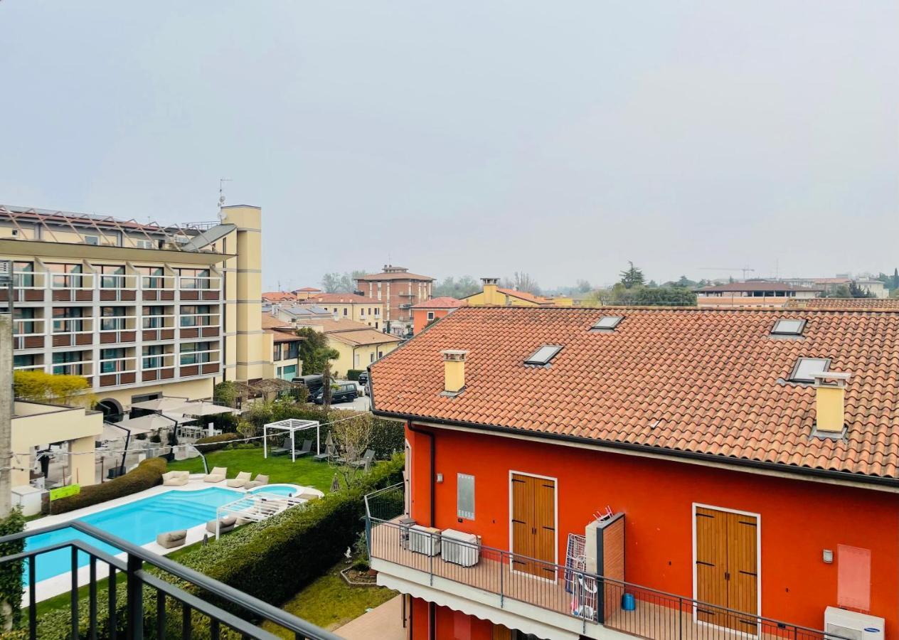 Appartamento Giallo Peschiera del Garda Exterior foto